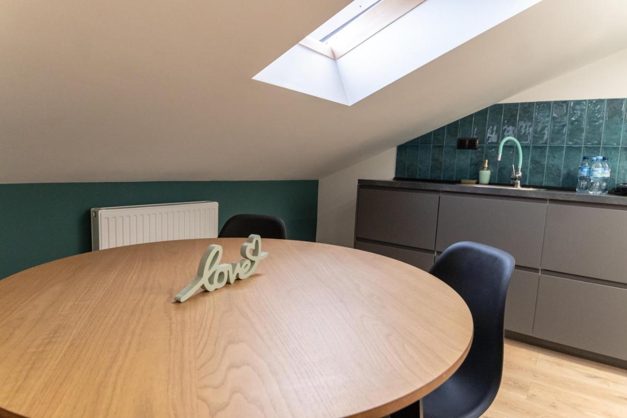 Uroczy, Przytulny Apartament Poddasze 拉多姆 外观 照片